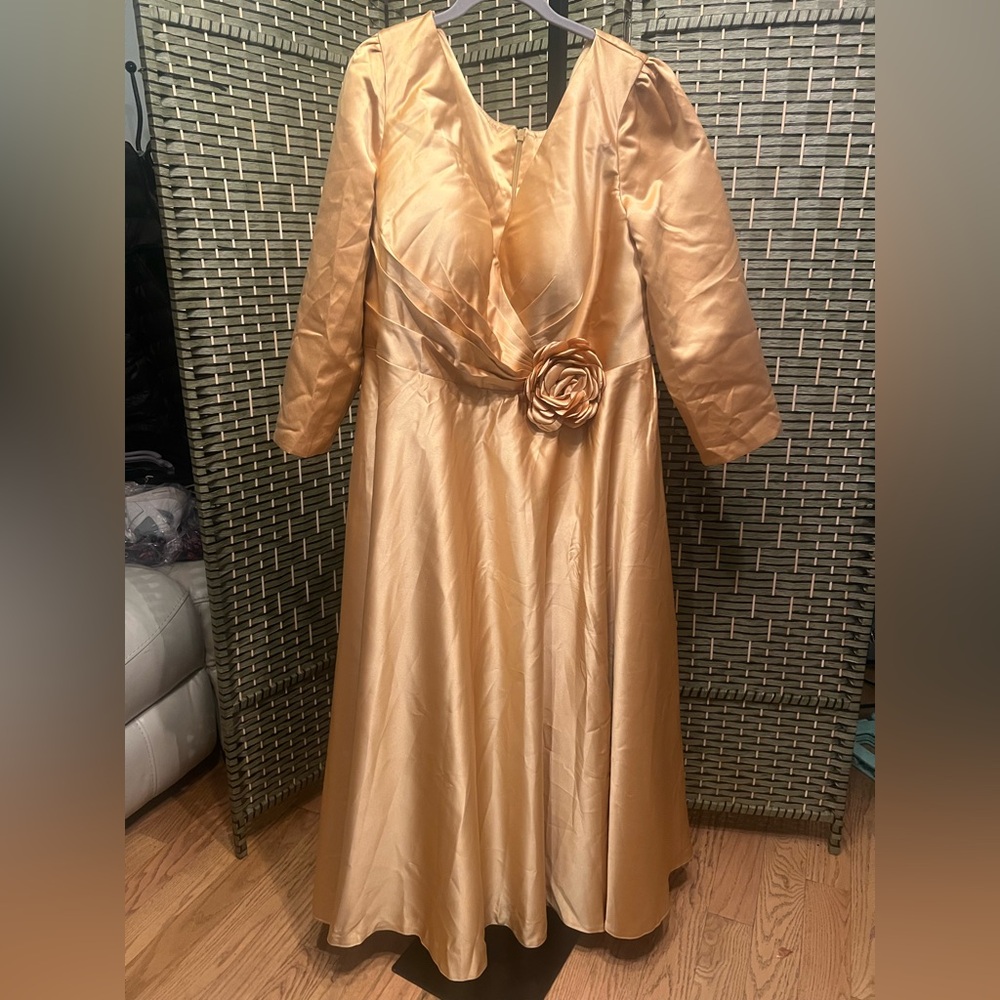 FAERIESTY FORMAL GOLD‎ ELEGANT EVENING DRESS SIZE 18W NWT